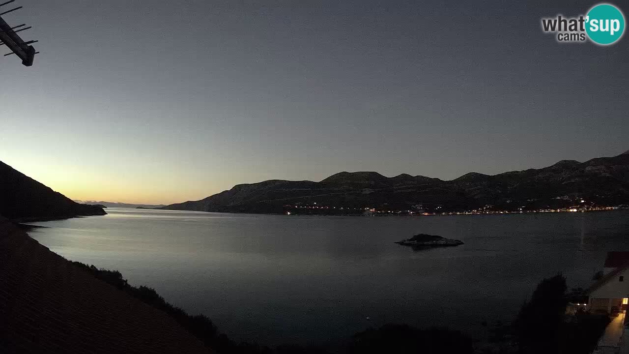 Korčula live webcam – Tri Žala panorama verso Pelješac