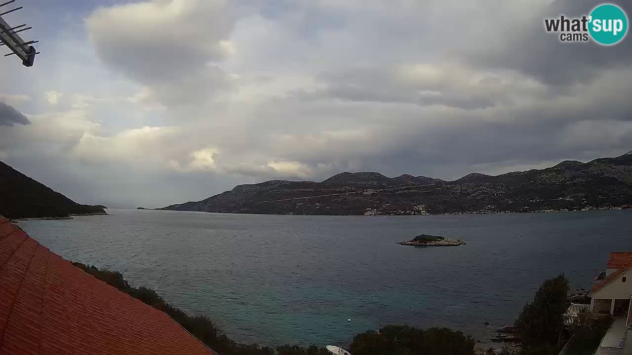 Live Korčula webcam – Tri Žala