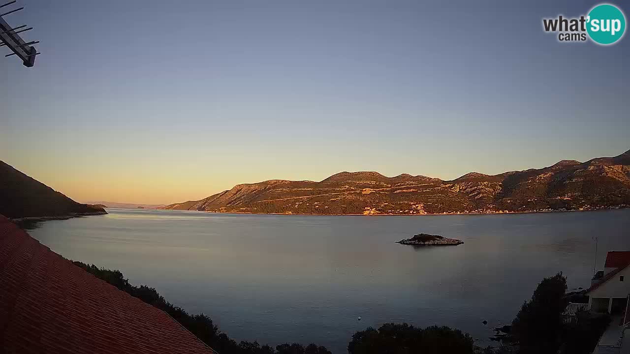 Korčula live webcam – Tri Žala panorama verso Pelješac