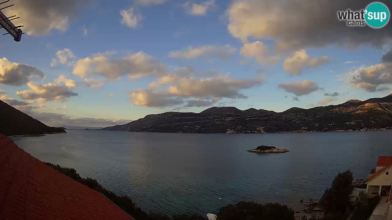 Korčula live webcam – Tri Žala panorama verso Pelješac