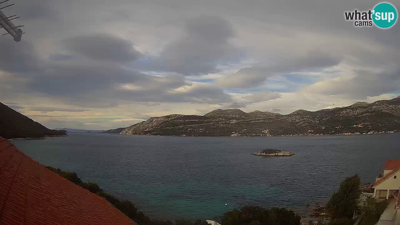 Live Korčula webcam – Tri Žala