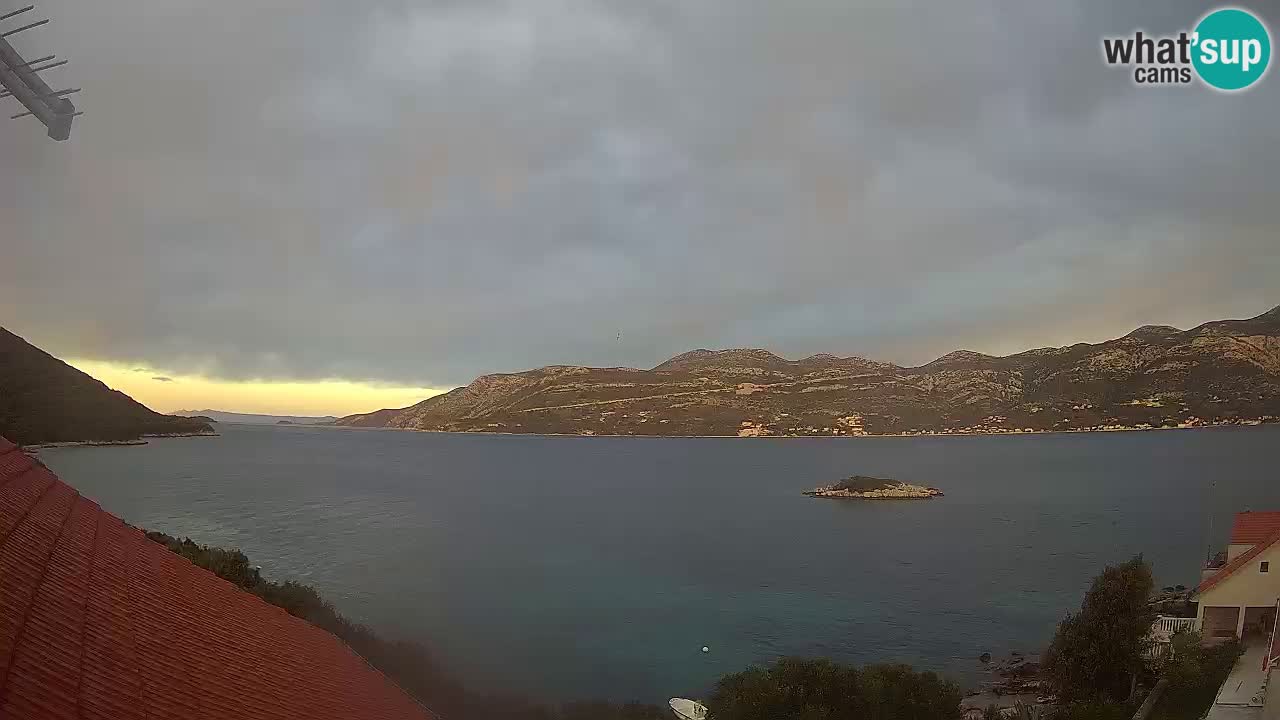 Live Korčula webcam – Tri Žala