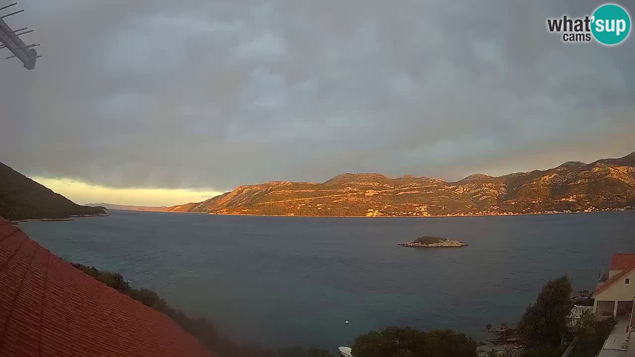 Live Korčula webcam – Tri Žala