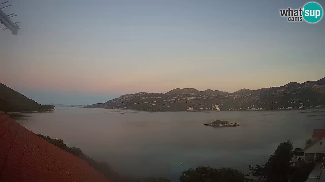 Live Korčula webcam – Tri Žala