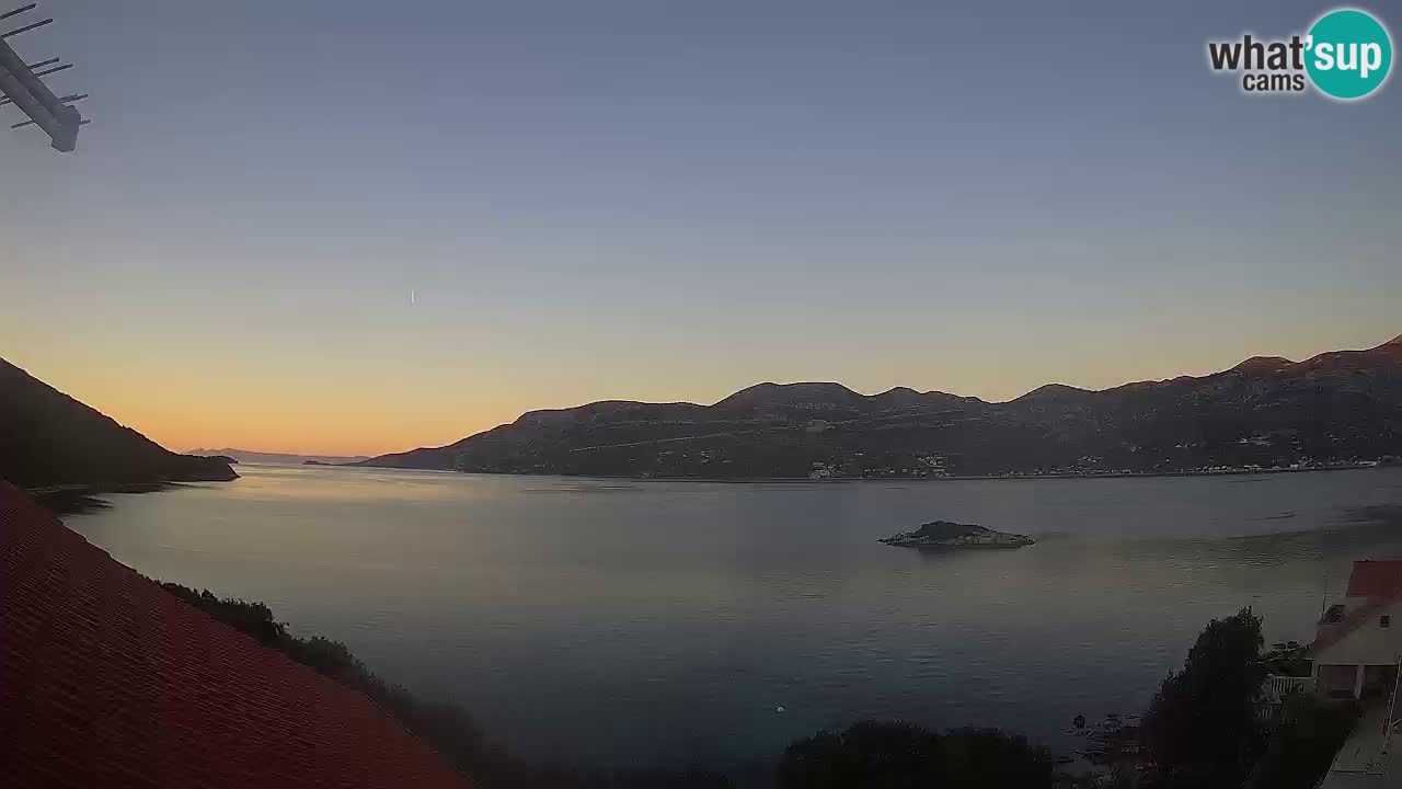 Korčula live webcam – Tri Žala panorama verso Pelješac