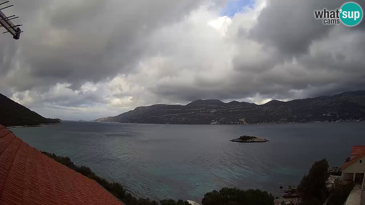 Live Korčula webcam – Tri Žala