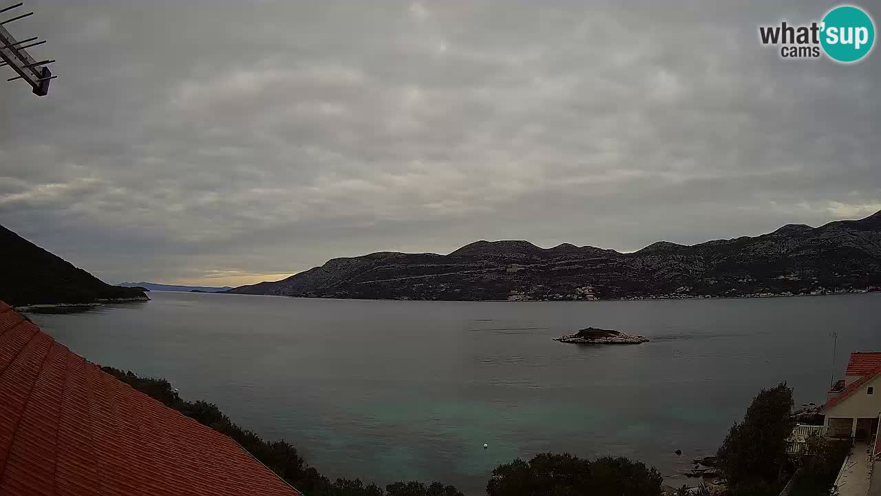 Live Korčula webcam – Tri Žala