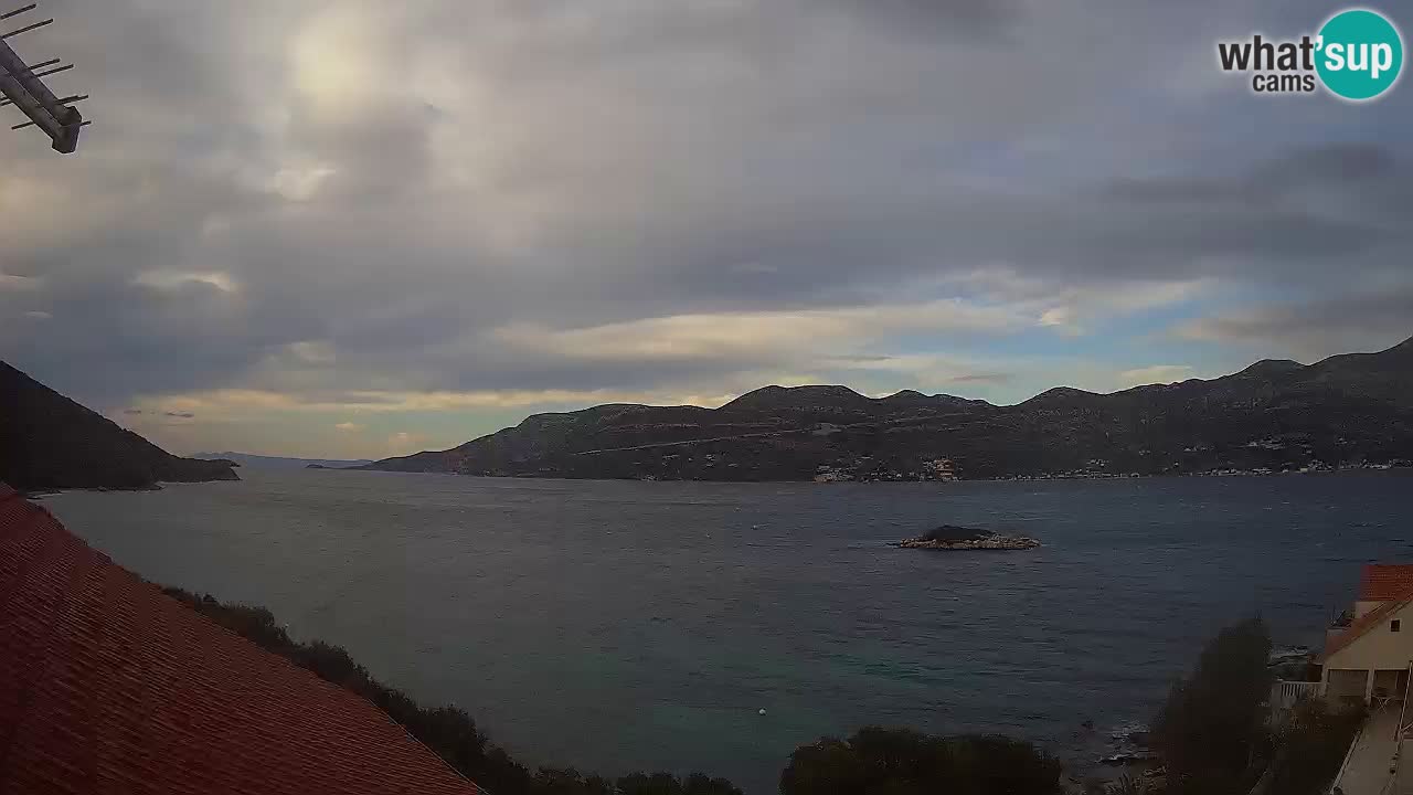 Live Korčula webcam – Tri Žala