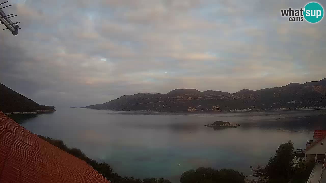 Live Korčula webcam – Tri Žala