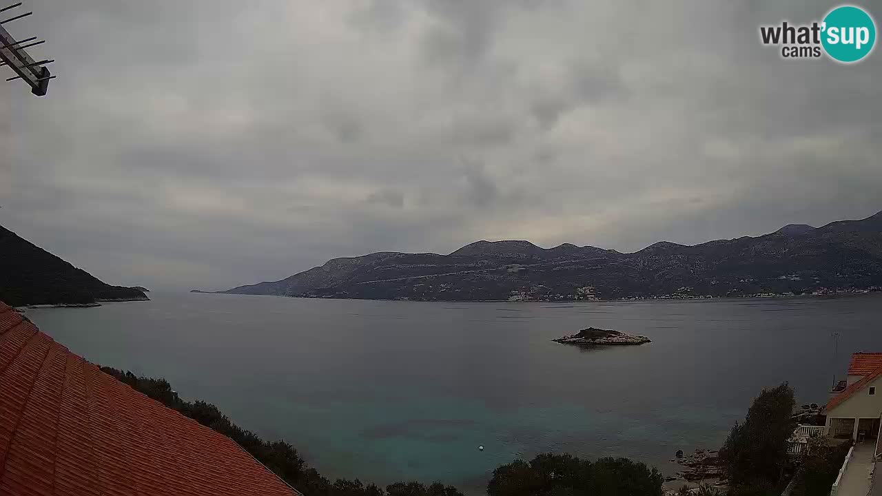 Korčula spletna kamera v živo – Tri Žala pogled na Pelješac