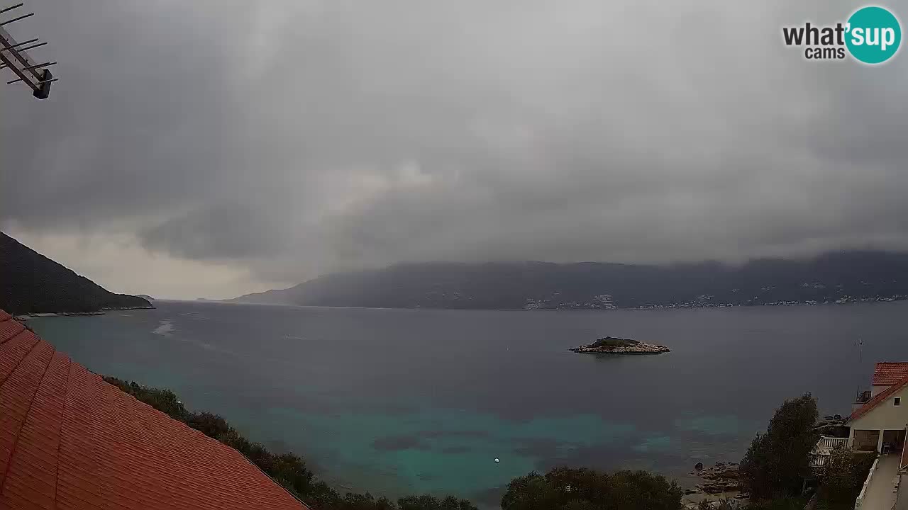 Korčula spletna kamera v živo – Tri Žala pogled na Pelješac