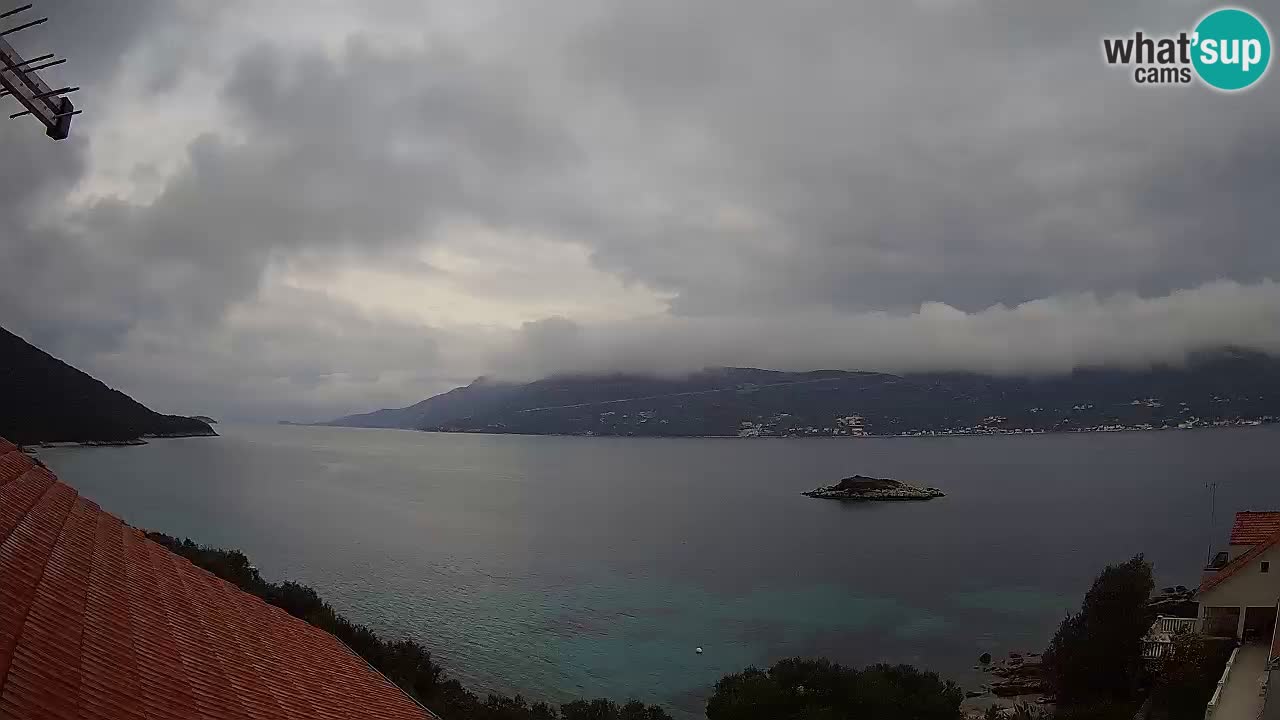 Korčula spletna kamera v živo – Tri Žala pogled na Pelješac