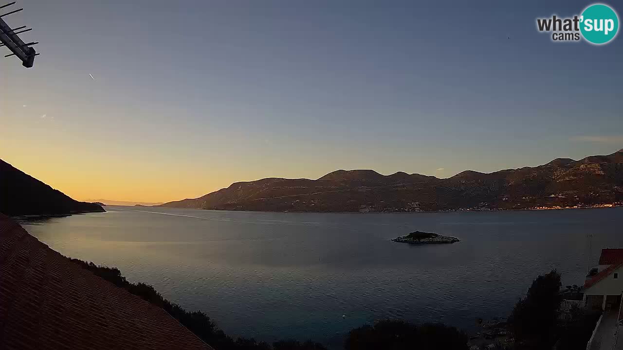 Korčula live webcam – Tri Žala panorama verso Pelješac