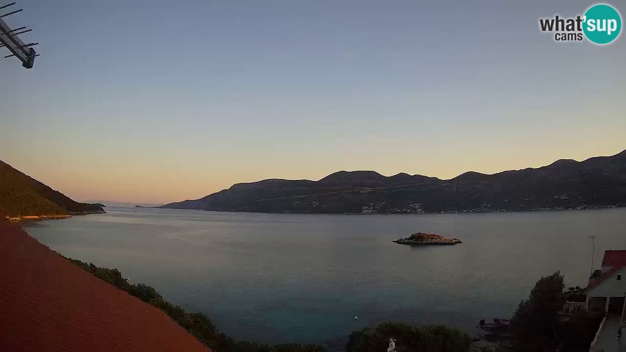 Korčula live webcam – Tri Žala panorama verso Pelješac