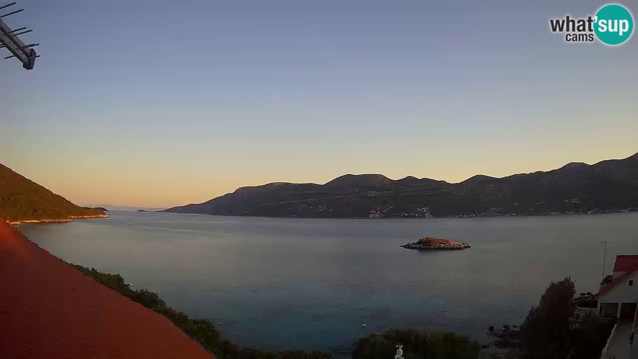 Live Korčula webcam – Tri Žala