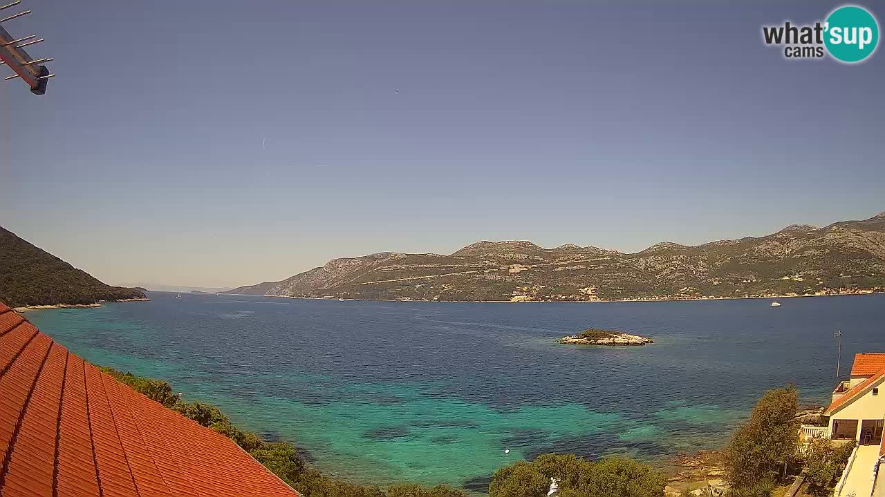 Korčula spletna kamera v živo – Tri Žala pogled na Pelješac