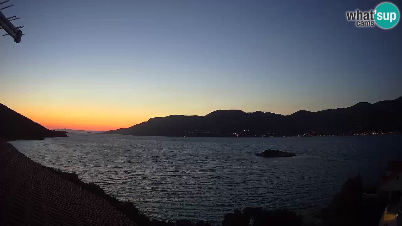 Korčula live webcam – Tri Žala panorama verso Pelješac
