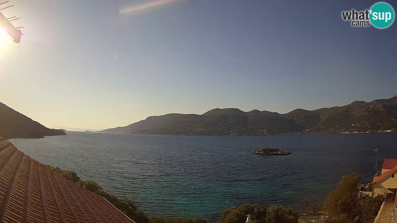 Live Korčula webcam – Tri Žala