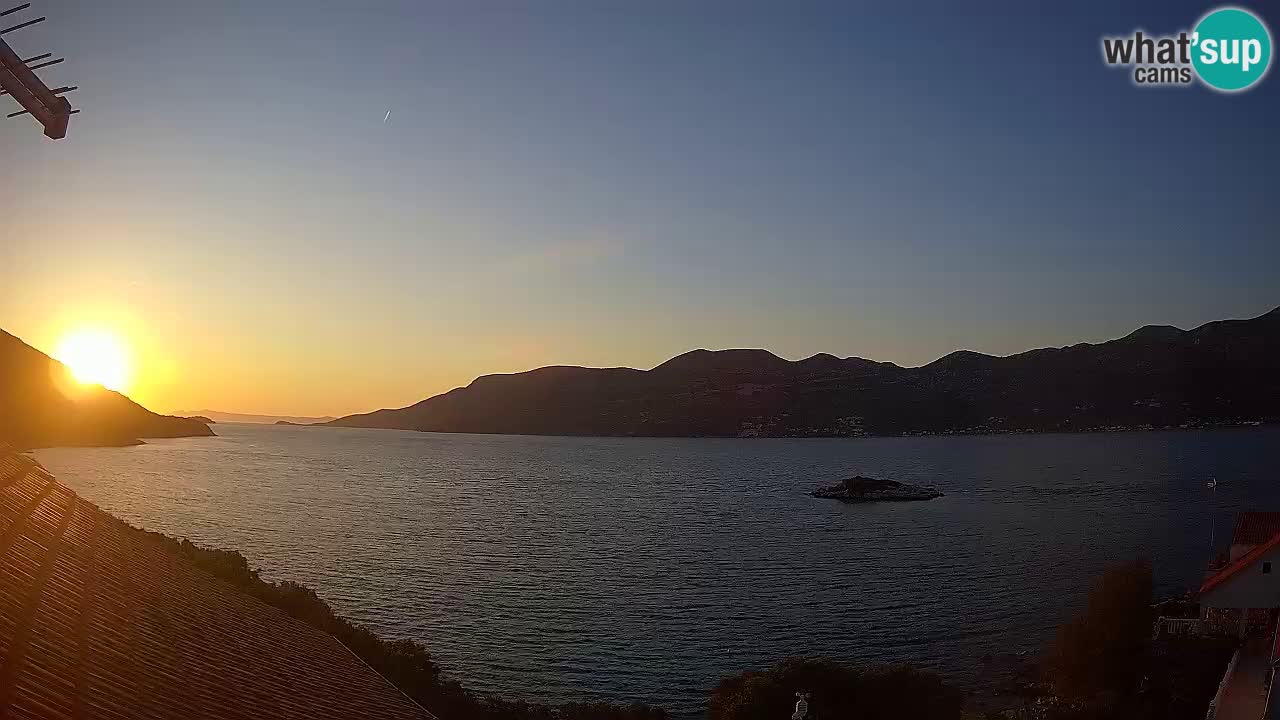 Live Korčula webcam – Tri Žala