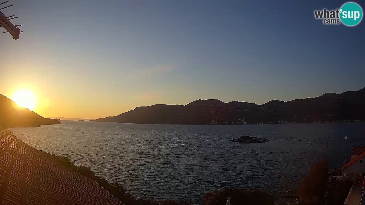 Live Korčula webcam – Tri Žala