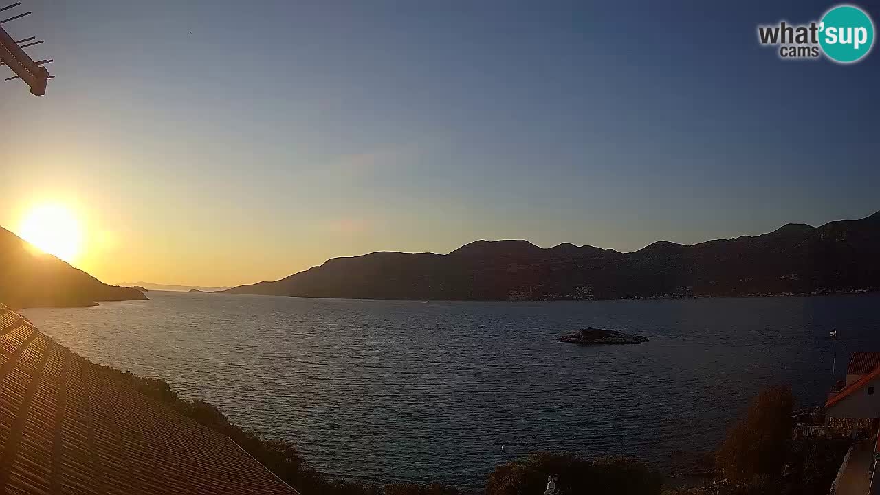 Live Korčula webcam – Tri Žala