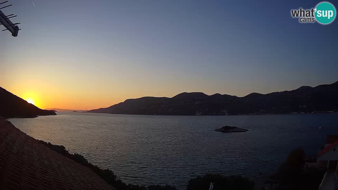 Live Korčula webcam – Tri Žala