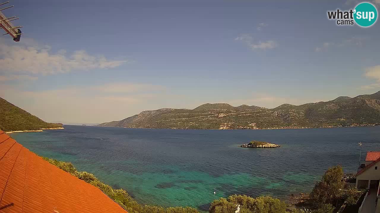 Korčula spletna kamera v živo – Tri Žala pogled na Pelješac