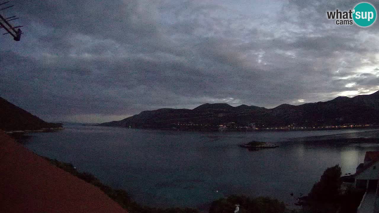 Korčula live webcam – Tri Žala panorama verso Pelješac