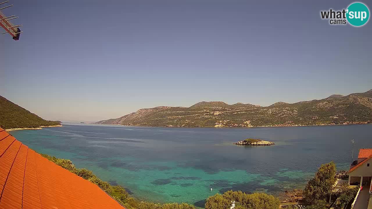 Korčula spletna kamera v živo – Tri Žala pogled na Pelješac