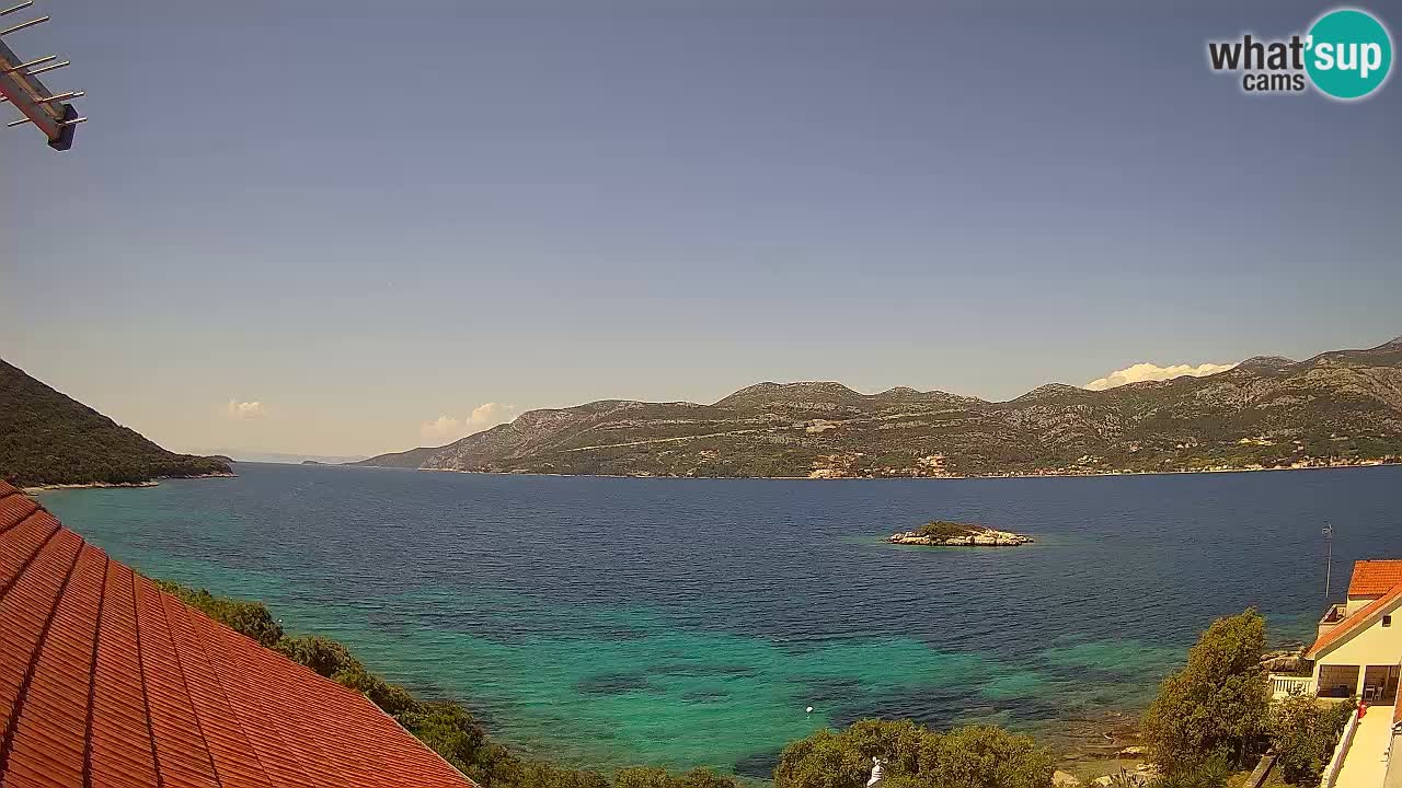 Korčula spletna kamera v živo – Tri Žala pogled na Pelješac