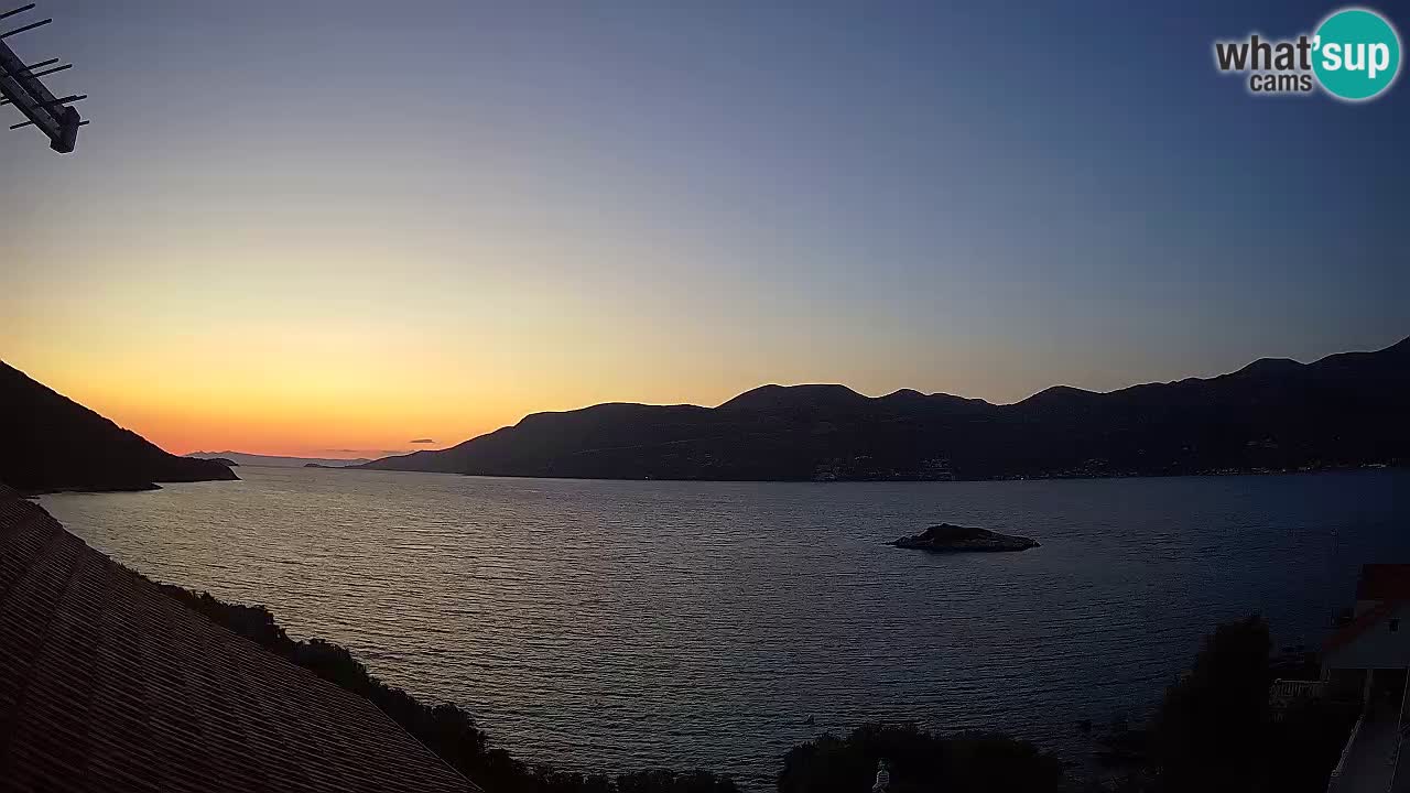Live Korčula webcam – Tri Žala