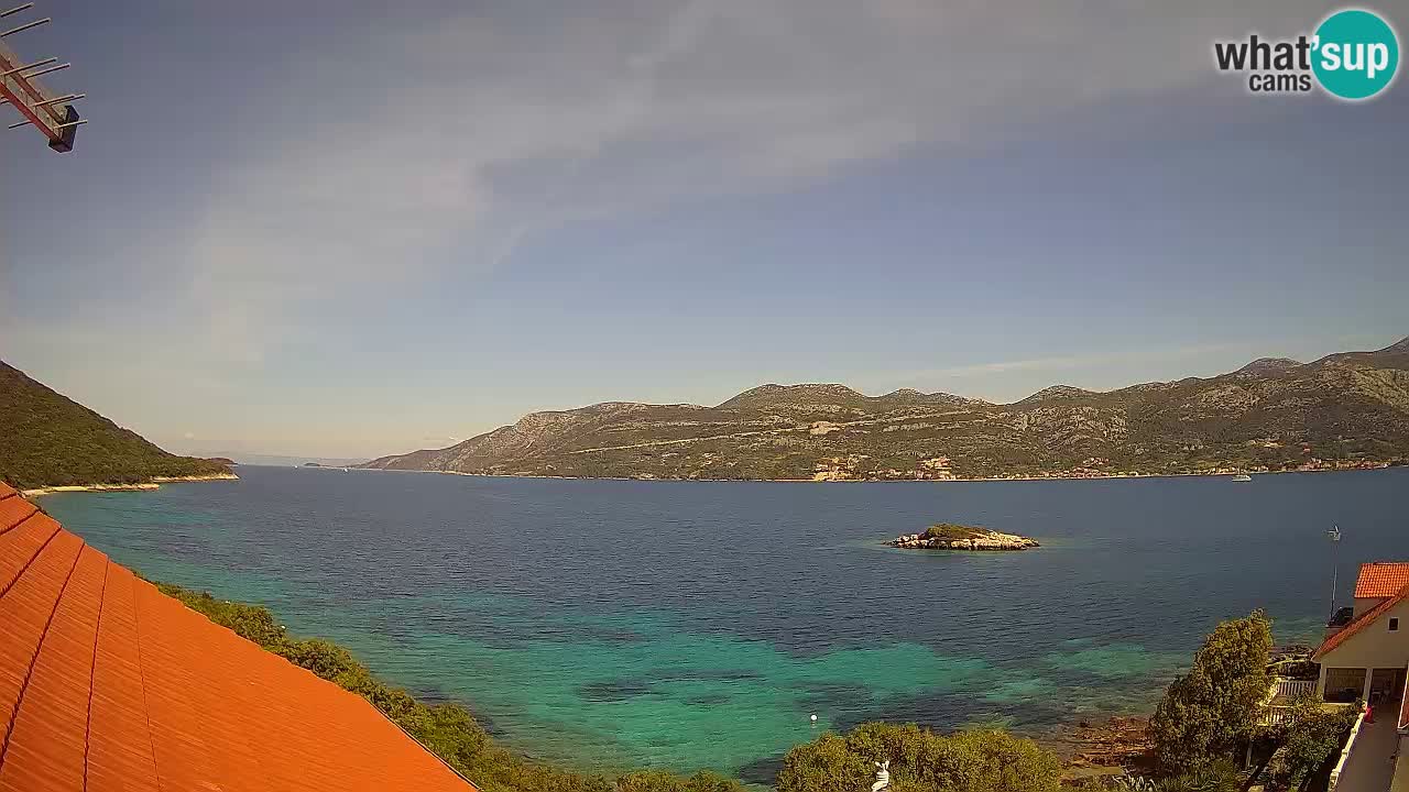 Korčula spletna kamera v živo – Tri Žala pogled na Pelješac