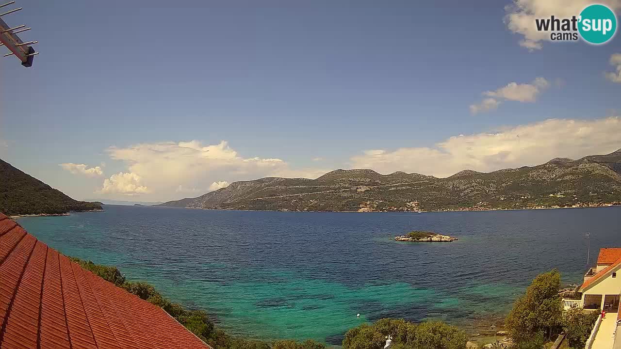 Korčula spletna kamera v živo – Tri Žala pogled na Pelješac
