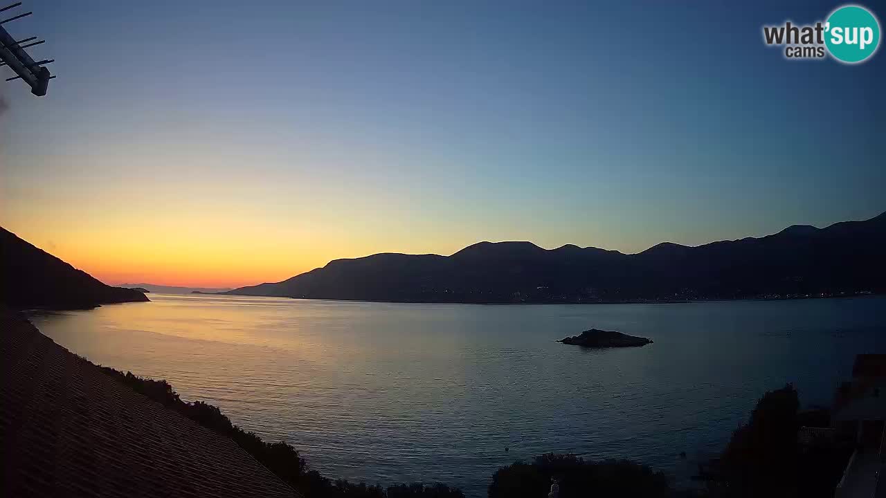 Live Korčula webcam – Tri Žala