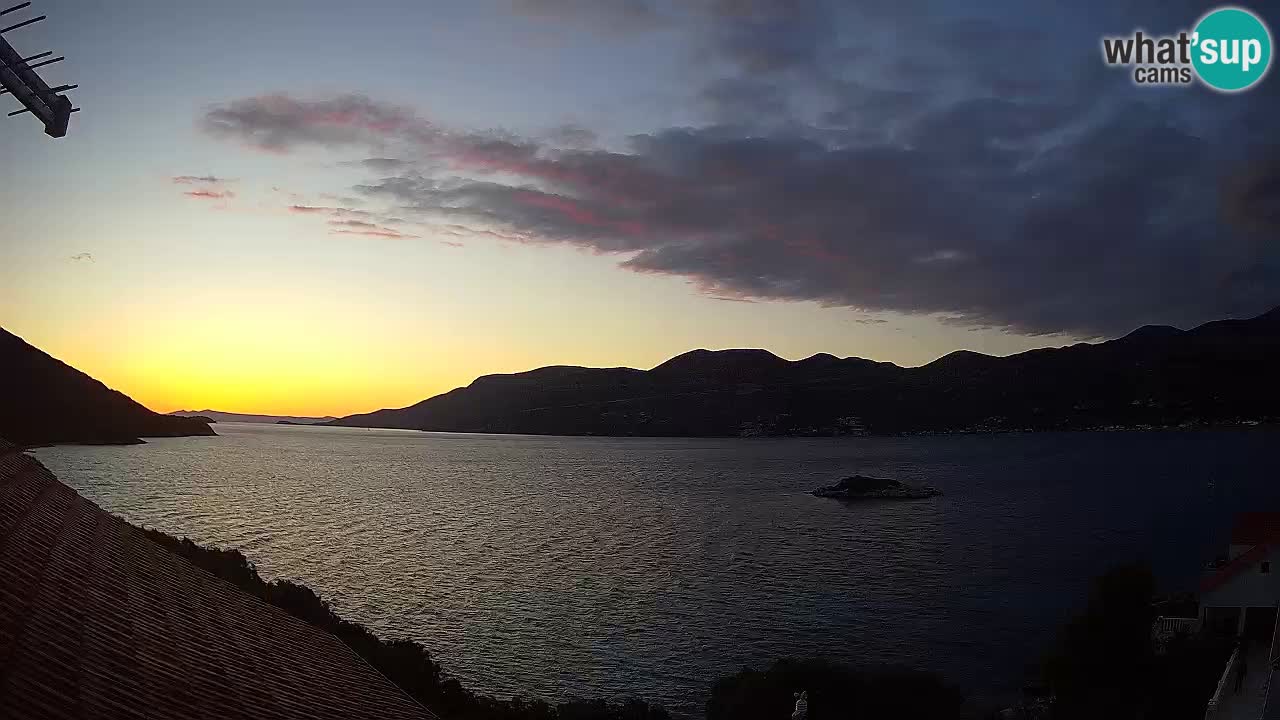 Live Korčula webcam – Tri Žala