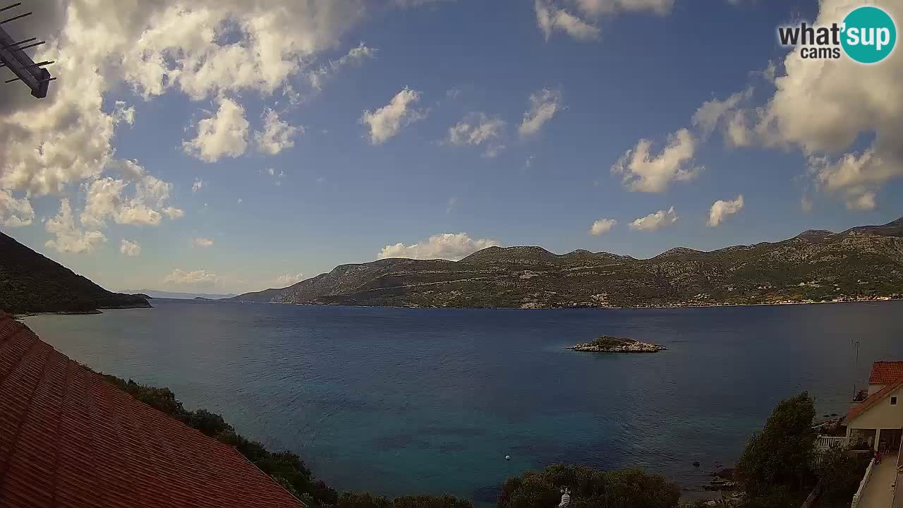 Korčula spletna kamera v živo – Tri Žala pogled na Pelješac