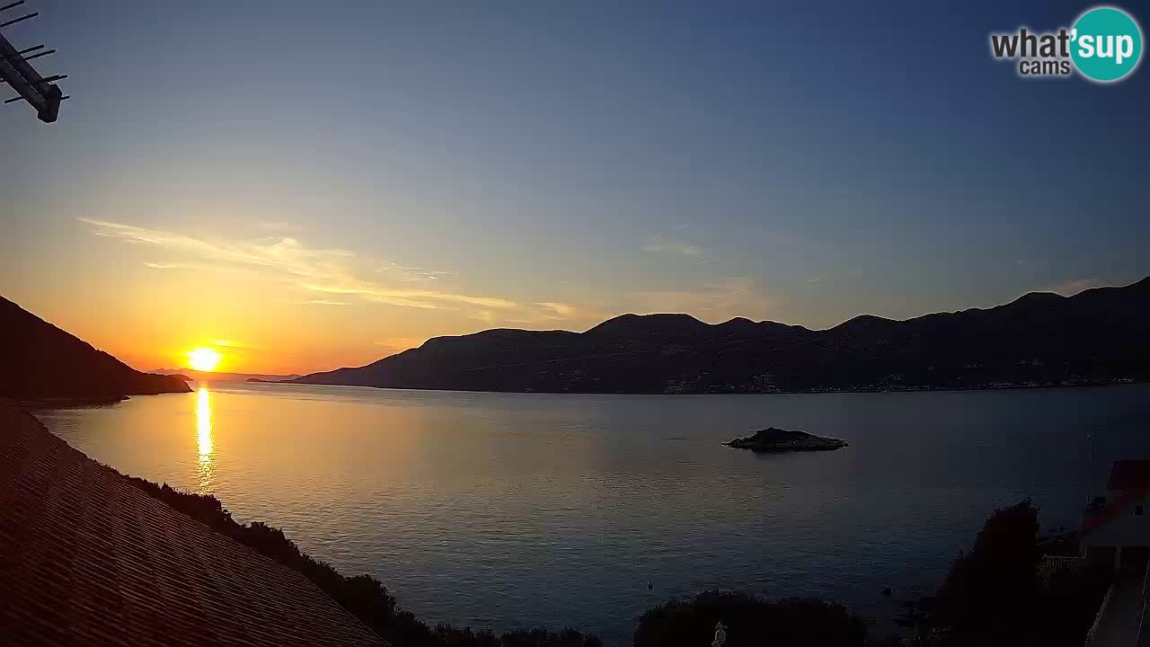 Live Korčula webcam – Tri Žala