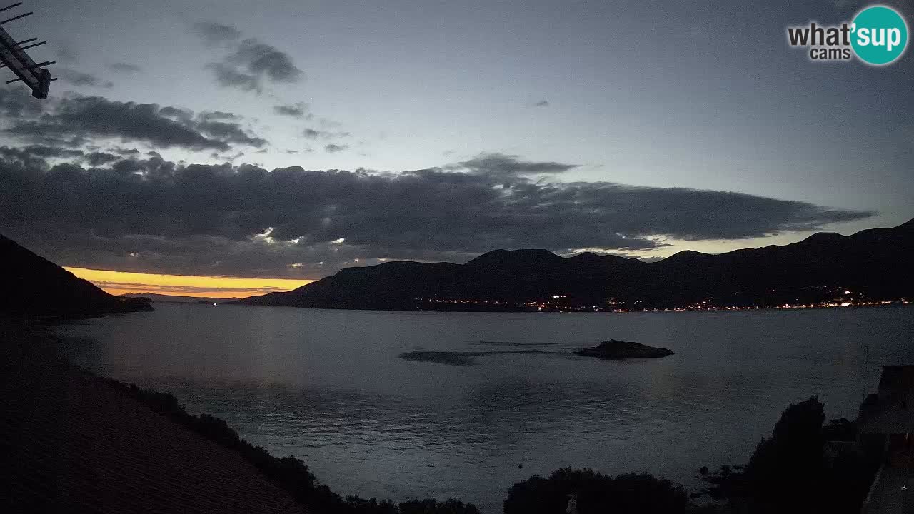 Korčula live webcam – Tri Žala panorama verso Pelješac