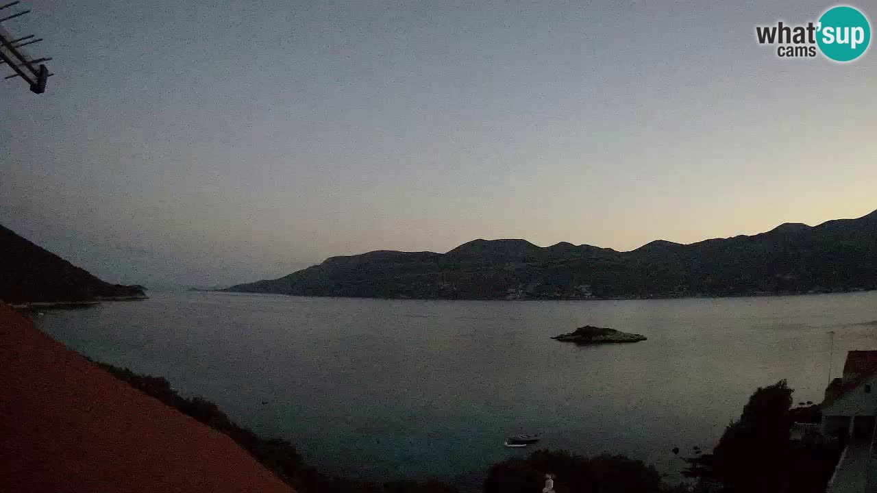 Live Korčula webcam – Tri Žala