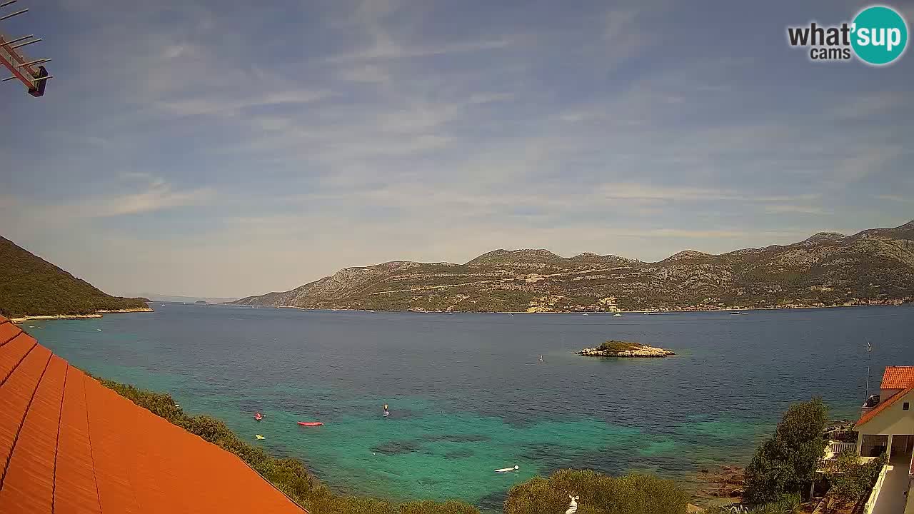 Korčula spletna kamera v živo – Tri Žala pogled na Pelješac