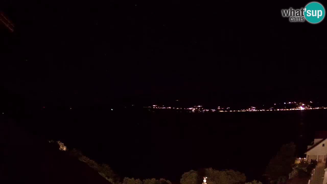 Korčula spletna kamera v živo – Tri Žala pogled na Pelješac