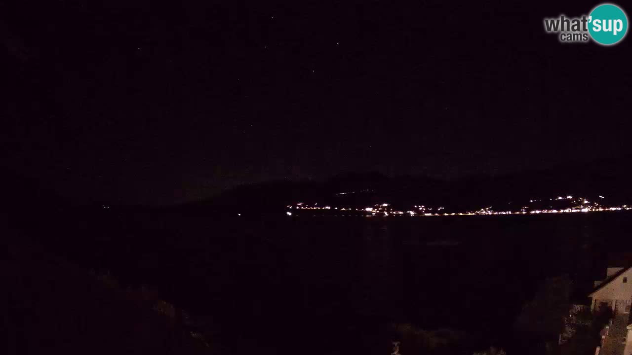 Korčula spletna kamera v živo – Tri Žala pogled na Pelješac