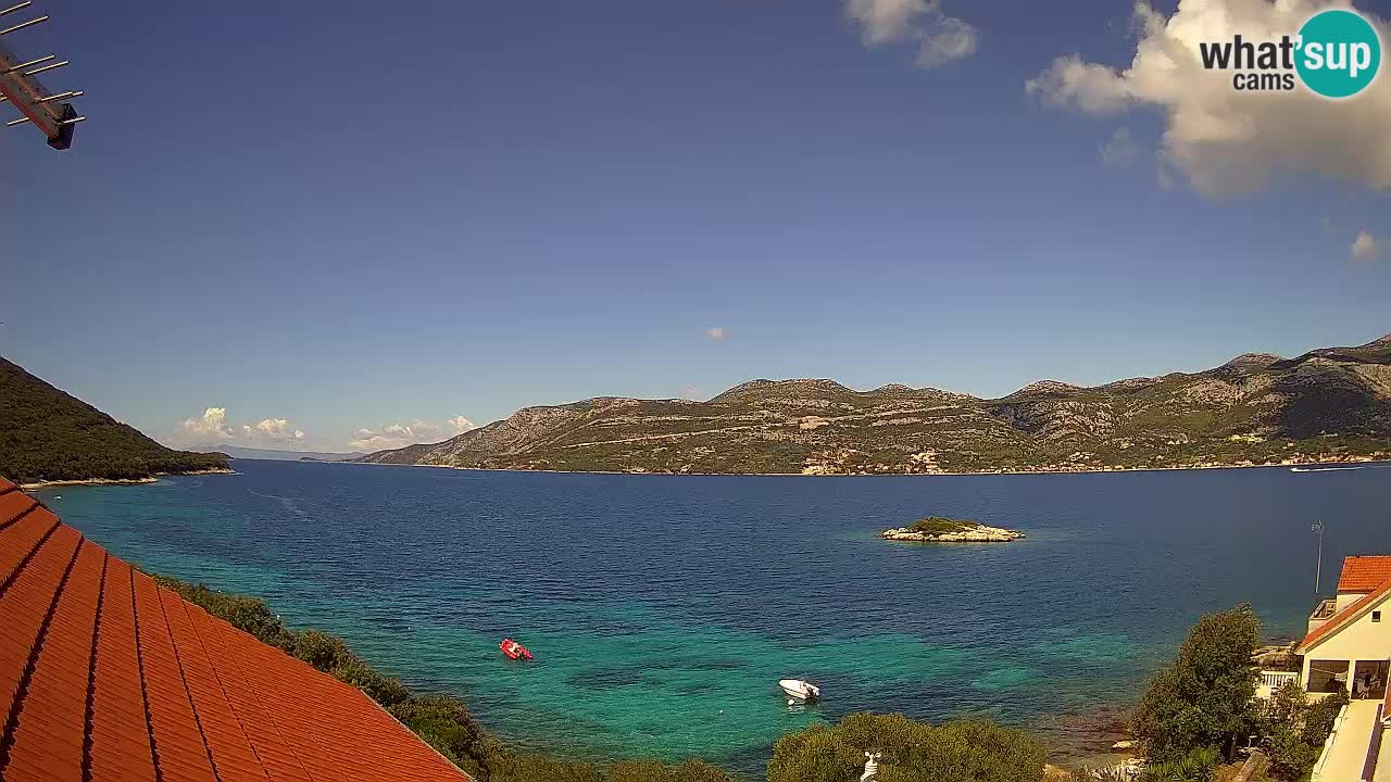 Korčula spletna kamera v živo – Tri Žala pogled na Pelješac