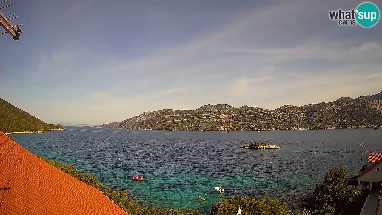 Korčula spletna kamera v živo – Tri Žala pogled na Pelješac