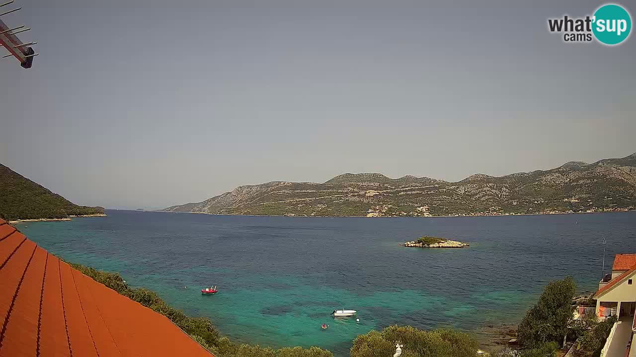 Korčula spletna kamera v živo – Tri Žala pogled na Pelješac