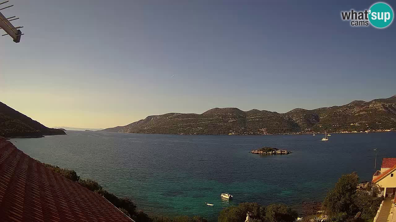 Korčula live webcam – Tri Žala panorama verso Pelješac