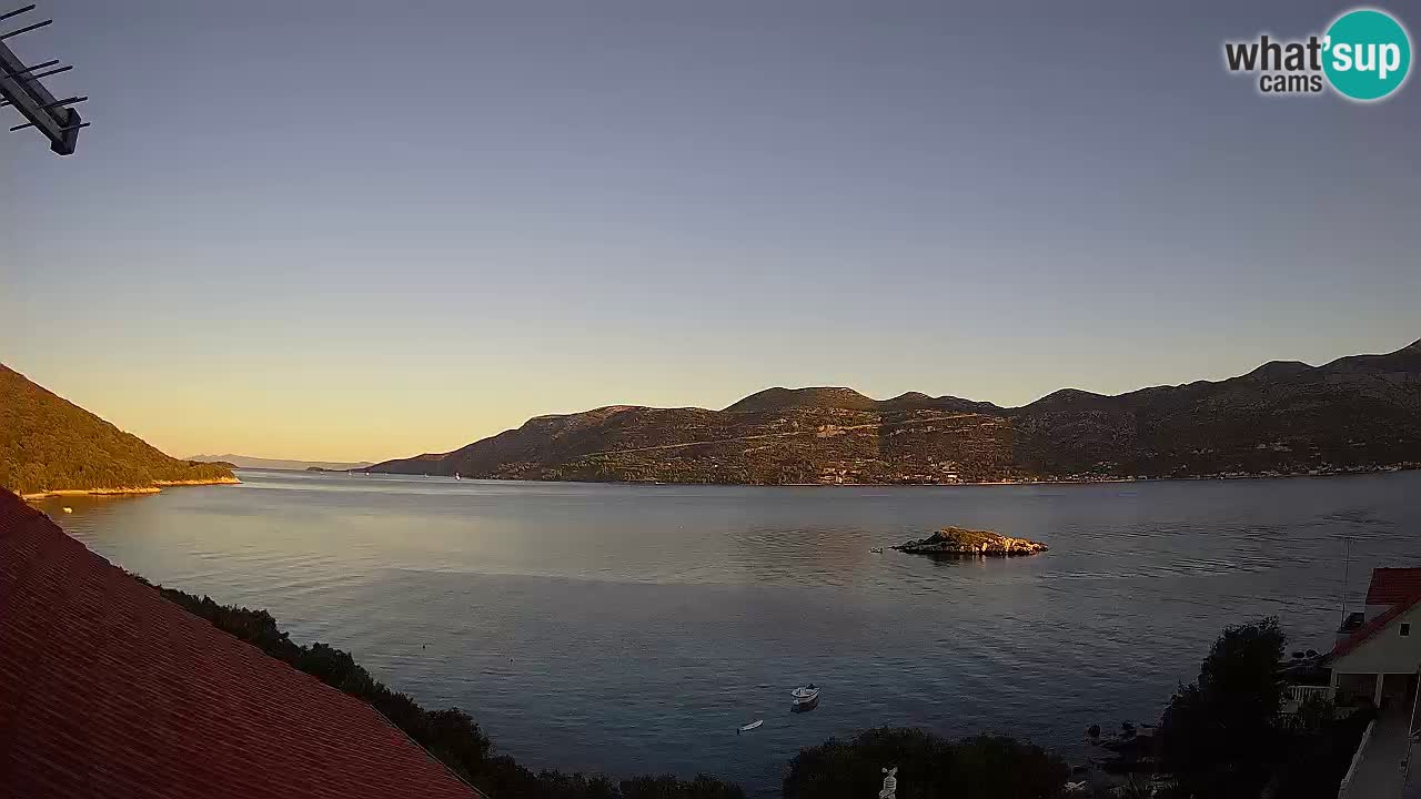 Korčula live webcam – Tri Žala panorama verso Pelješac