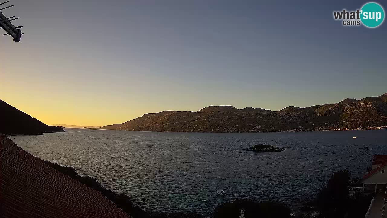 Live Korčula webcam – Tri Žala