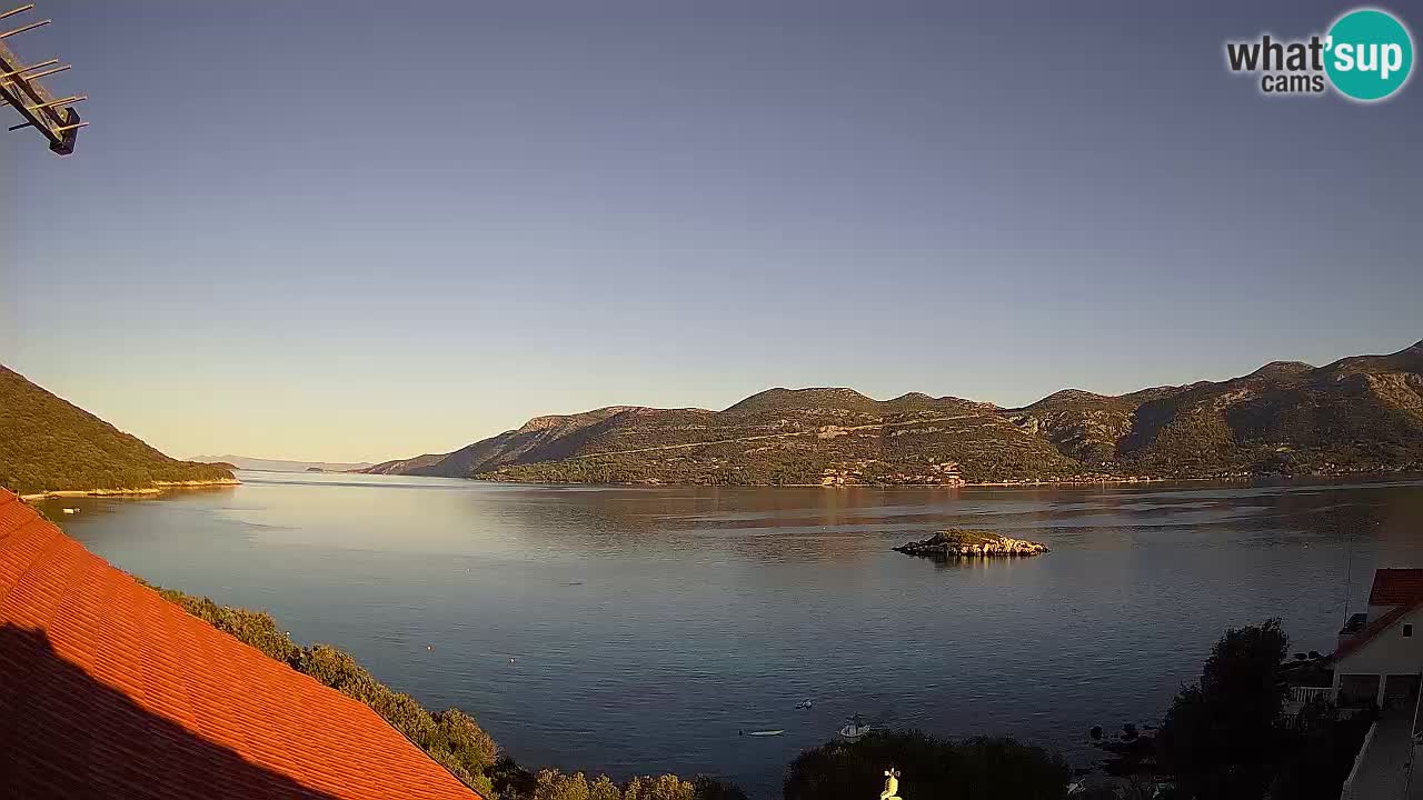 Korčula live webcam – Tri Žala panorama verso Pelješac