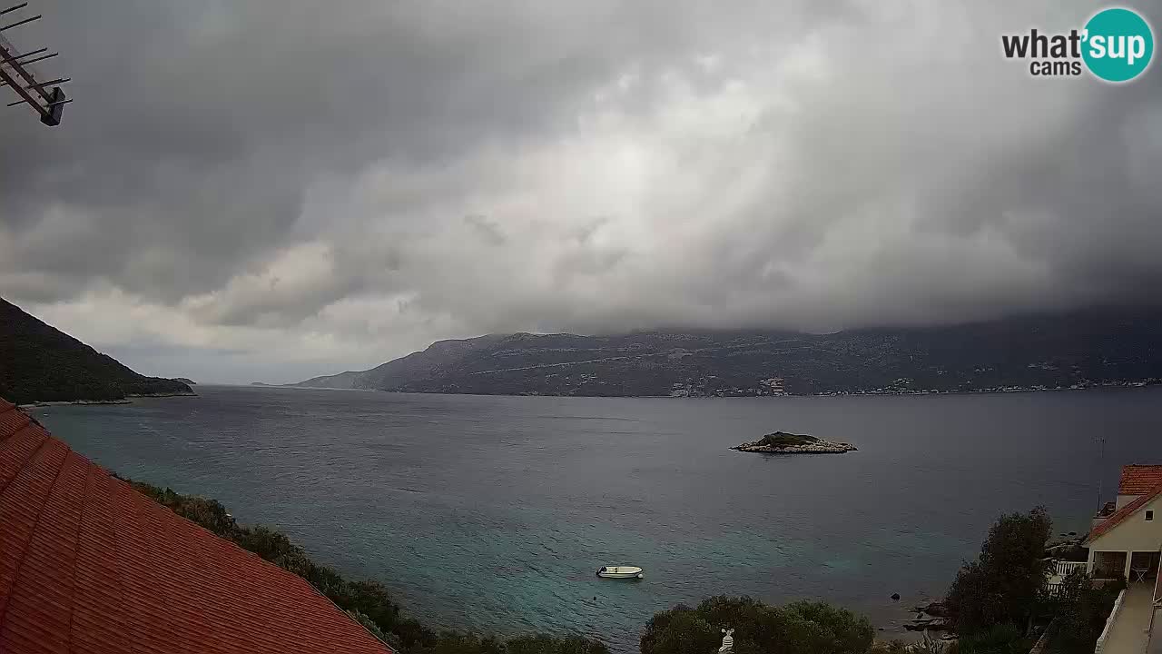 Korčula spletna kamera v živo – Tri Žala pogled na Pelješac